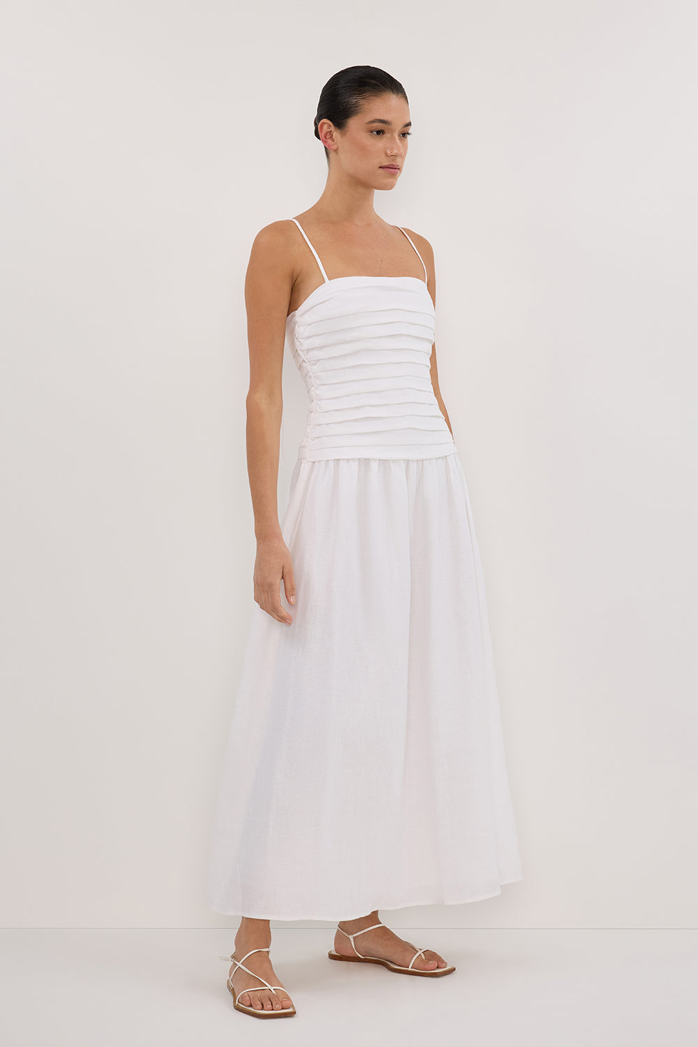 Prestige Mode™ | Robe Midi Blanche Reena