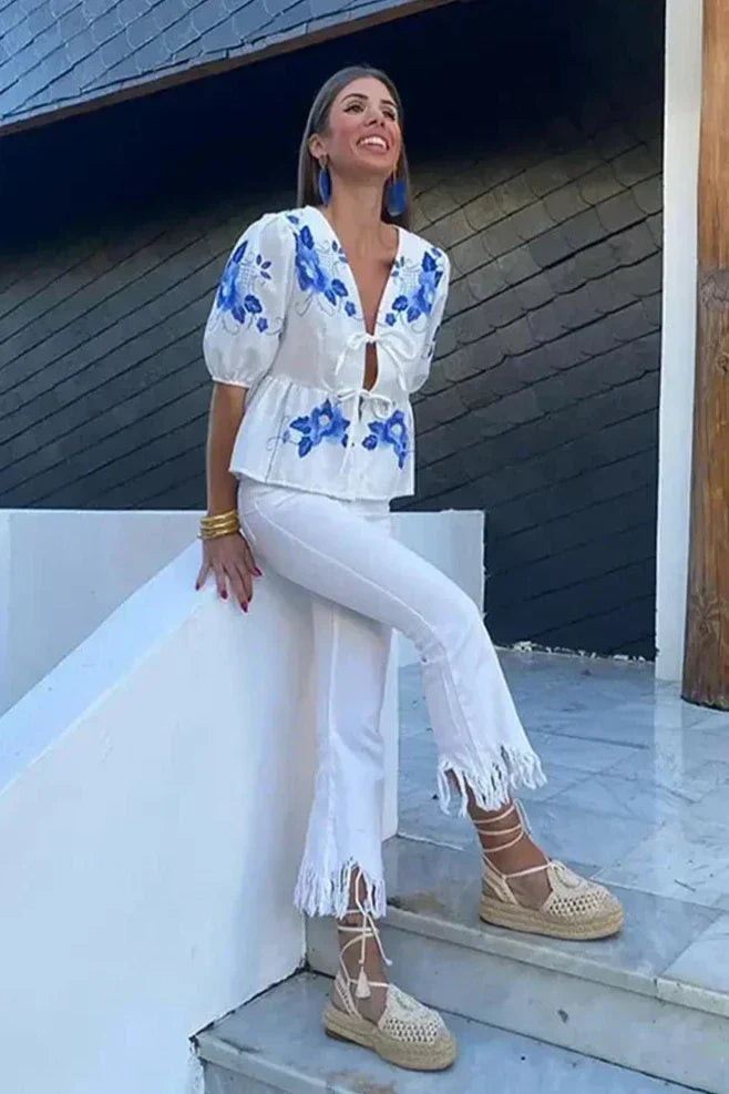 Prestige Mode™ | Blouse Peplum avec Nœud Floral
