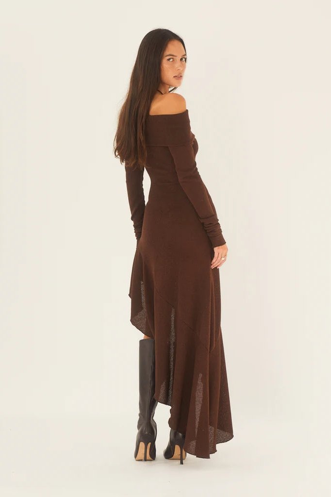 Prestige Mode™ | Robe Midi Tricotée à Épaules Dégagées Alisa